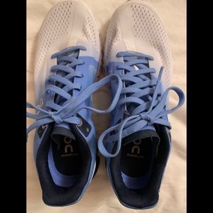 On Running Cloud running shoe